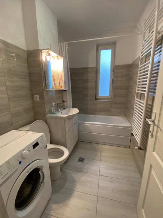 Apartament modern cu balcon si parcare pe Brana