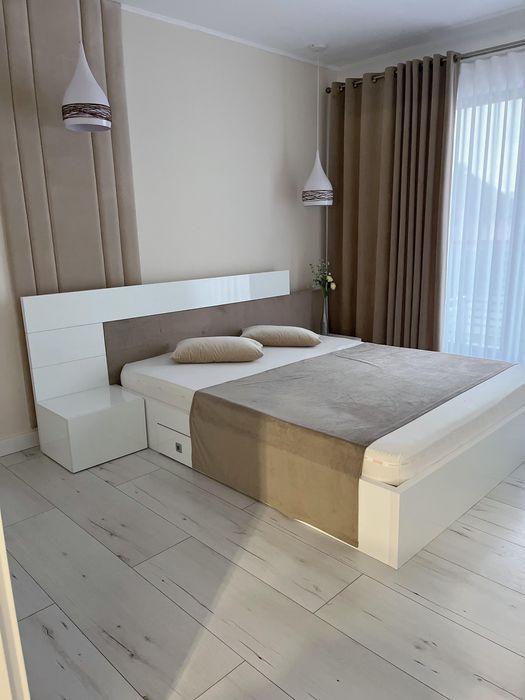 Casa mobilata cu 4 camere 2 bai 2 parcari si curte in Selimbar