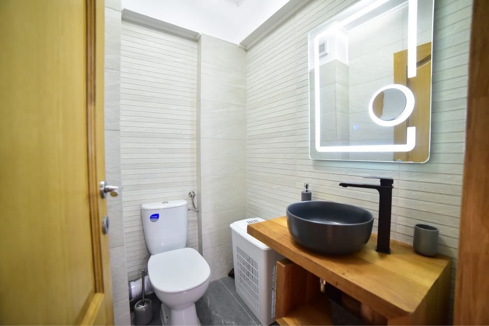 Apartament nou cu 3 camere 2 bai parcare zona Kogalniceanu