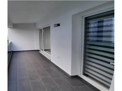 Apartament modern cu 3 camere balcon de 12 mp si parcare in Kogalniceanu