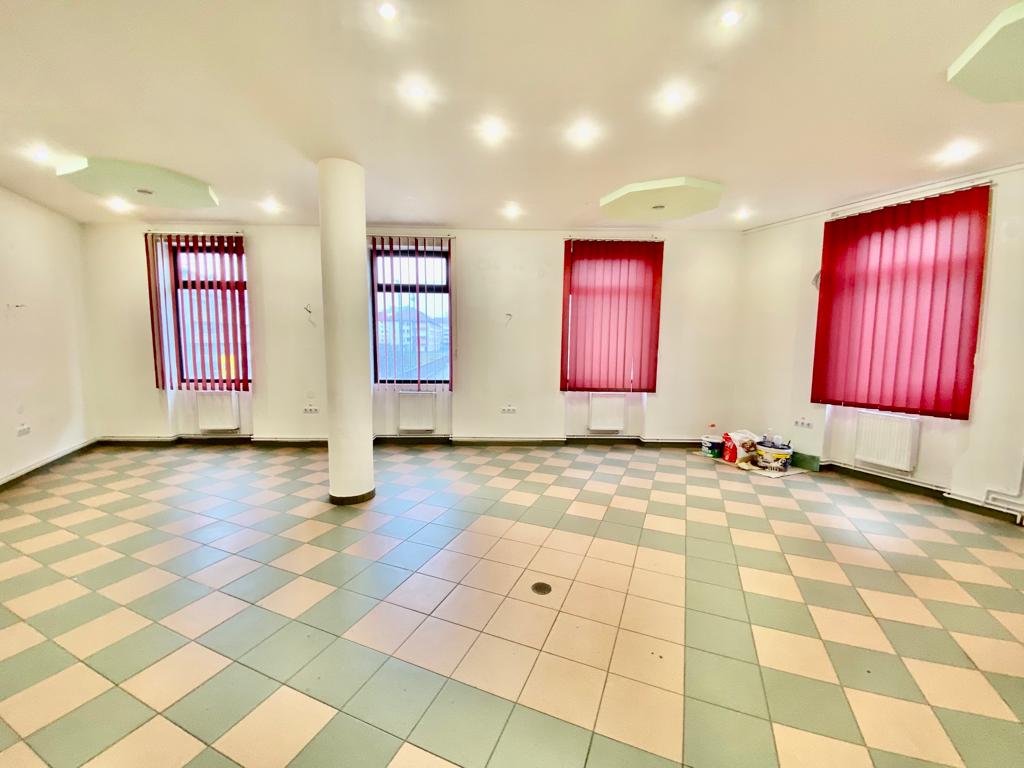 Spatiu open-space in suprafata de 70 mp utili in Vasile Aaron
