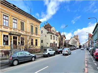 Apartament modern 90 mp utili 2 bai pretabil afacere pe Victoriei