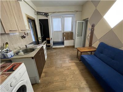 Apartament cu 4 camere si 2 bai in zona Centrala