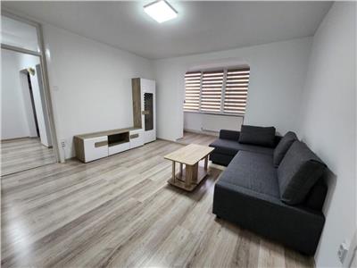 Apartament cu 3 camere si balcon in zona Bd Vasile Milea