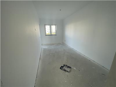 Apartament 100 mp utili cu 4 camere 2 bai si gradina 60 mp in Selimbar