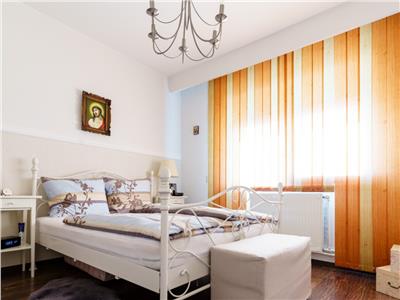 Apartament spatios 106 mp utili cu 3 camere si balcon in Terezian