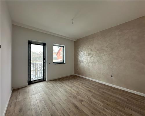 Apartament la cheie cu 3 camere gradina si parcare zona Pictor Brana