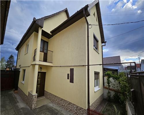 Casa cu 5 camere 2 bai garaj si 460 mp teren in Turnisor