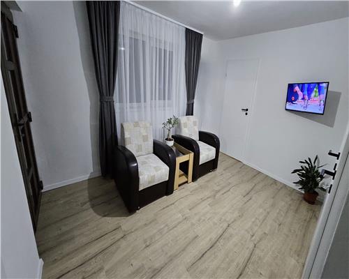 Casa cu 5 camere 2 bai garaj si 460 mp teren in Turnisor