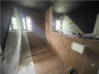 Apartament la cheie 2 camere etajul 1 cu balcon  pe Doamna Stanca