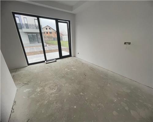 Casa la cheie 4 camere 2 bai balcon si terasa in Cristian