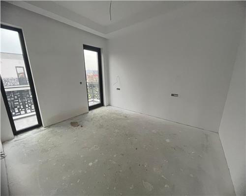Casa la cheie 4 camere 2 bai balcon si terasa in Cristian