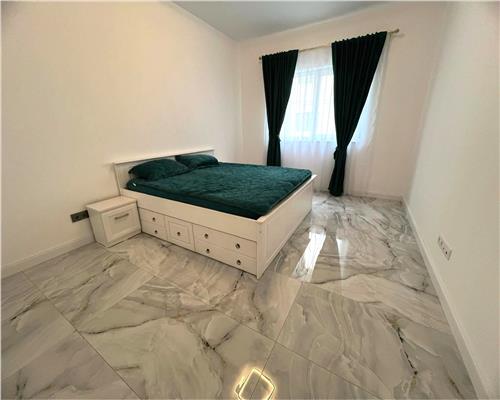 Dezvoltator vand studio 40 mp utili cu parcare si boxa in Selimbar