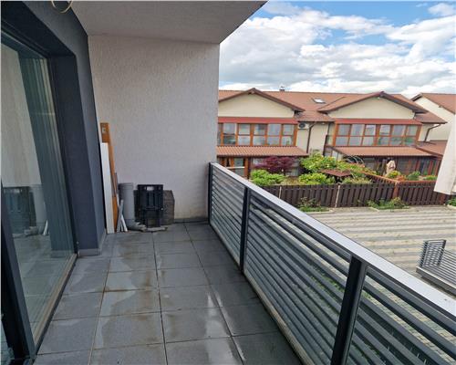 Apartament cu 2 camere 2 balcoane la etajul 1 in Arhitectilor