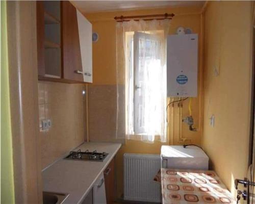 Apartament cu 1 camera etajul 1 balcon si parcare in Turnisor