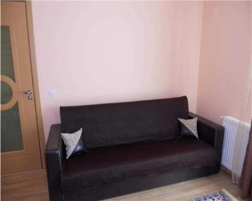 Apartament cu 1 camera etajul 1 balcon si parcare in Turnisor