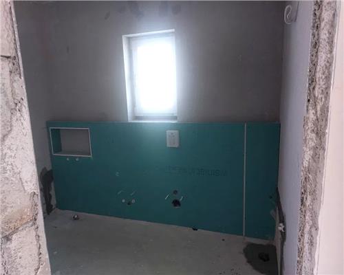 Casa cu 4 camere 2 bai si 490 mp teren in zona Selimbar