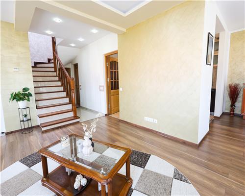 Casa moderna cu 4 camere terasa si garaj interior in Sura Mare
