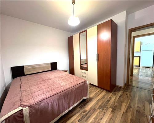 Apartament mobilat 67 mpu 3 camere decomandat 2 bai terasa 13 mp parcare