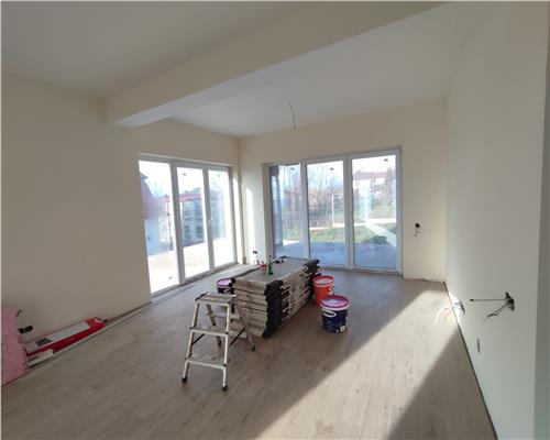 Casa moderna cu 4 camere 2 bai si garaj