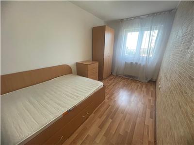 Apartament cu 3 camere in zona Bulevardul Mihai Viteazu