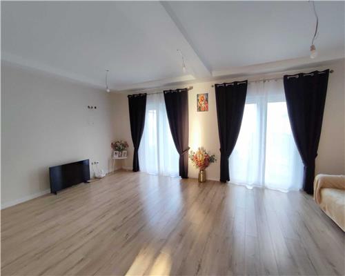 Casa individuala cu 5 camere 2 bai si 700 mp teren in Cisnadie