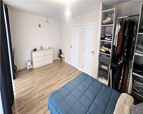 Casa individuala cu 5 camere 2 bai si 700 mp teren in Cisnadie