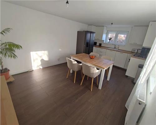 Casa  115 mpu cu 3 camere pivnita si curte 190 mp in Sibiu