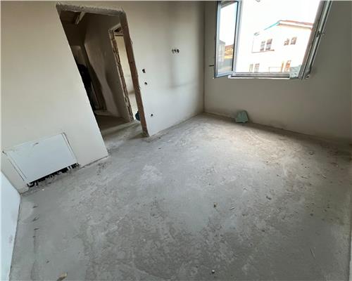 Casa 80 mpu cu 3 camere 2 bai si 170 mp curte in Sibiu