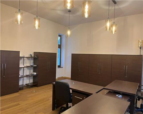Spatiu birouri 6 camere 4 parcari pretabila birouri zona Centrala