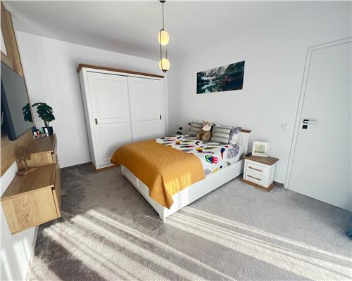 Apartament modern 3 camere 2 balcoane si parcare zona Triajului