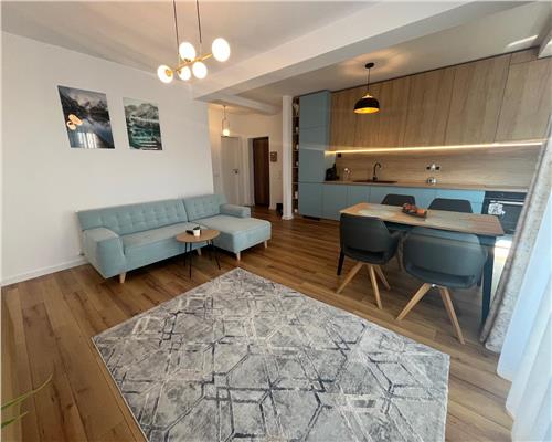 Apartament modern 3 camere 2 balcoane si parcare zona Triajului