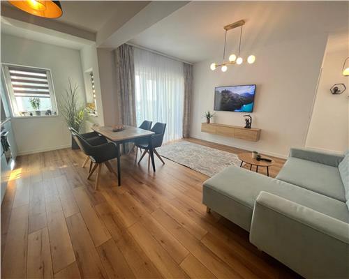Apartament modern 3 camere 2 balcoane si parcare zona Triajului