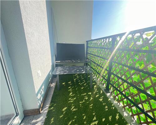 Apartament modern 3 camere 2 balcoane si parcare zona Triajului