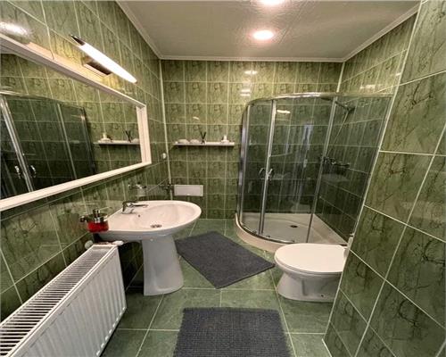 Apartament 2 camere etaj 1 zona Centrala