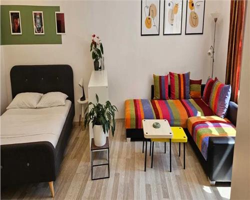 Apartament 2 camere etaj 1 zona Centrala
