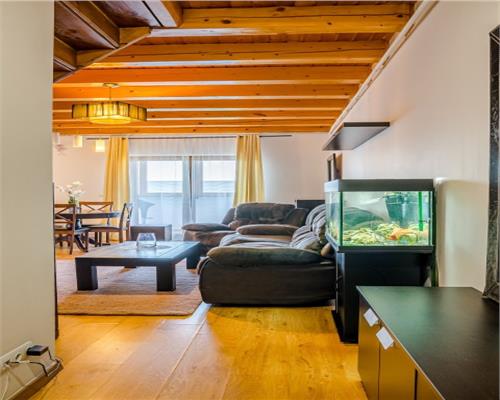 Apartament  3 camere si loc parcare in zona Terezian