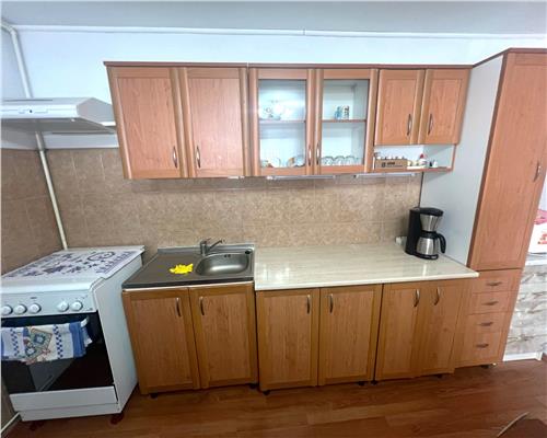 Apartamet la casa 77 mp mpu 2 camere pivnita pod zona centrala