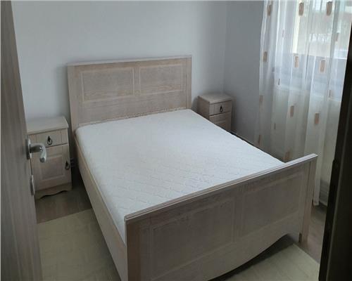 Apartament cu 3 camere balcon si pivnita pe Mihai Viteazu