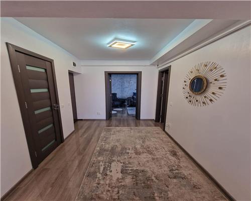 Apartament cu 3 camere 2 bai si parcare in Cisnadie