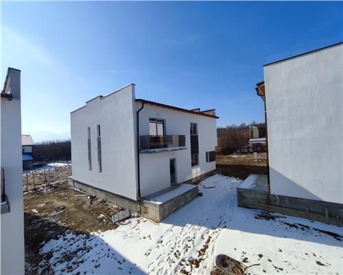 Casa intabulata cu 4 camere 2 bai n zona Calea Cisnadiei