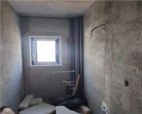 Casa intabulata cu 4 camere 2 bai n zona Calea Cisnadiei