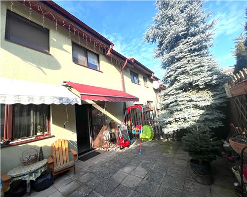 Casa 100 mp utili cu 4 camere 2 bai si curte in Turnisor