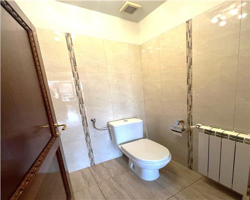 Penthouse 112 mpu 3 camere 2 bai terasa 145 mp si garaj Strand