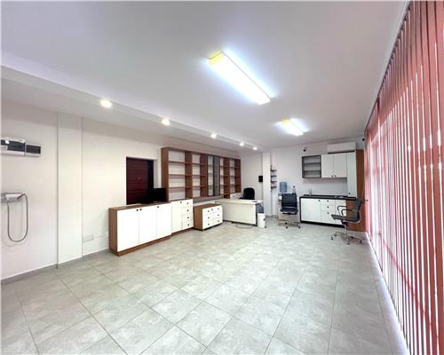 Spatiu comercial 50 mp utili cu 7 parcari in Turnisor