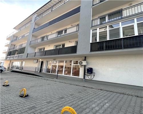 Spatiu comercial 50 mp utili cu 7 parcari in Turnisor