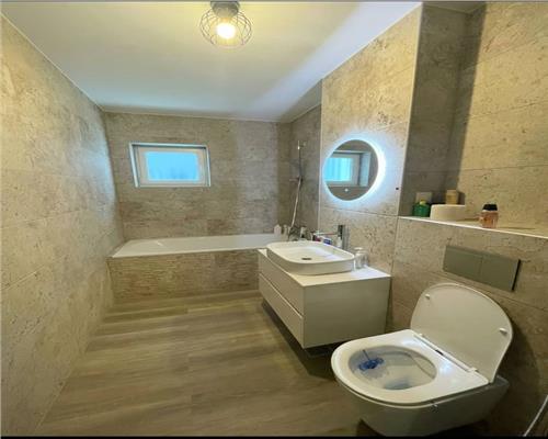 Apartament  3 camere terasa si loc parcari in Kogalniceanu