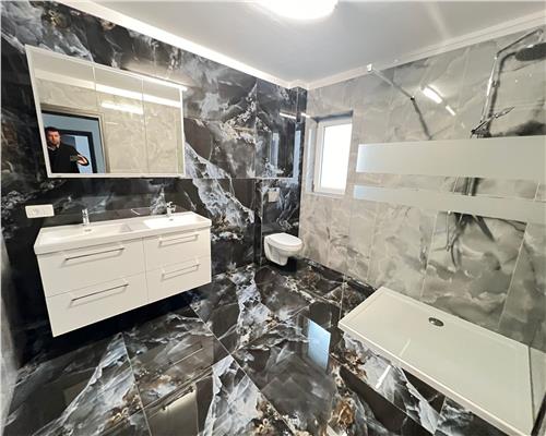 Casa noua 4 camere 2 bai 3 balcoane 3 parcari in Selimbar