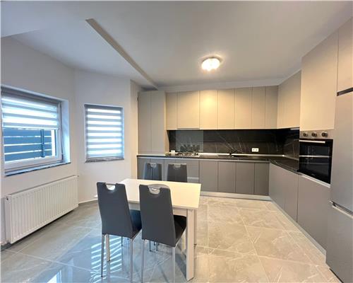 Casa noua 4 camere 2 bai 3 balcoane 3 parcari in Selimbar