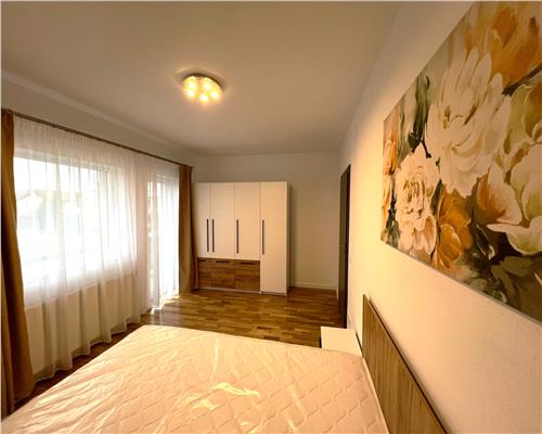 Casa noua 4 camere 2 bai 3 balcoane 3 parcari in Selimbar